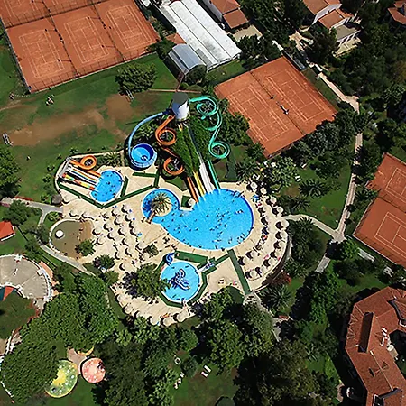 Starlight Resort Hotel-2
